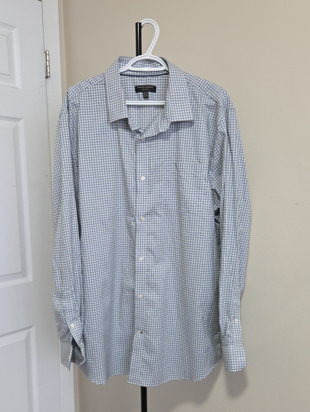 Banana Republic 100% Cotton Blue and White Check Dress Shirt